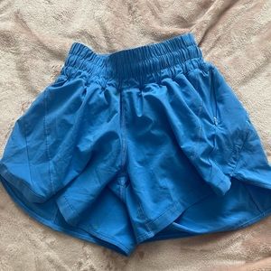Blue Nile Lululemon shorts size 0 3(?) inch